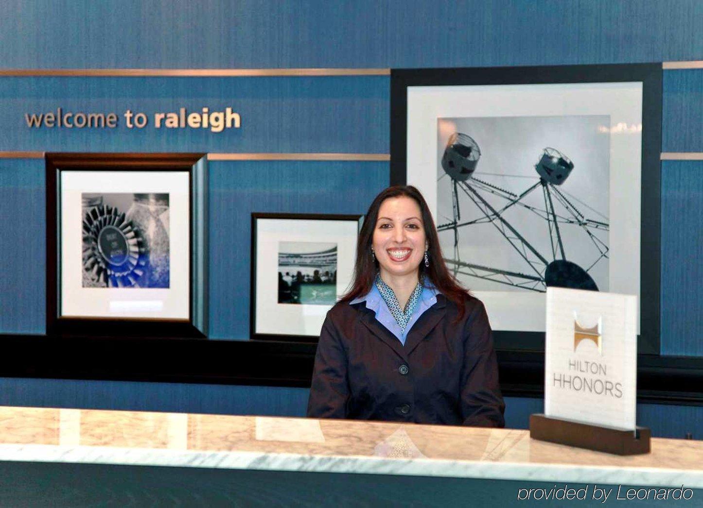 Hilton Garden Inn Raleigh/Crabtree Valley Exterior photo