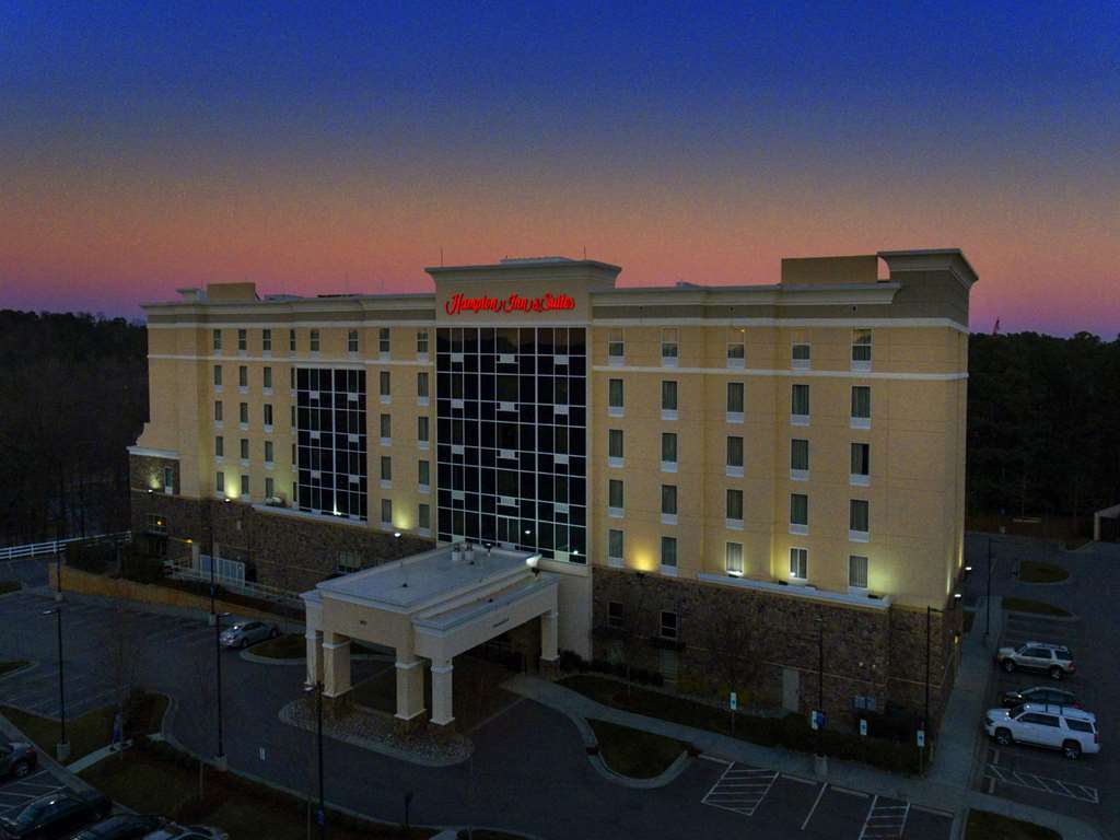 Hilton Garden Inn Raleigh/Crabtree Valley Exterior photo